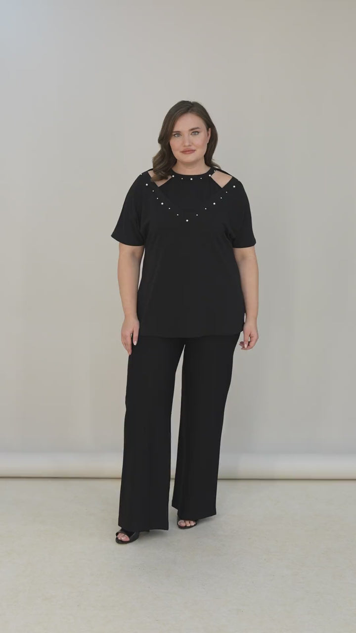 Plus size pamučna bluza s perlama i atraktivnim izrezom