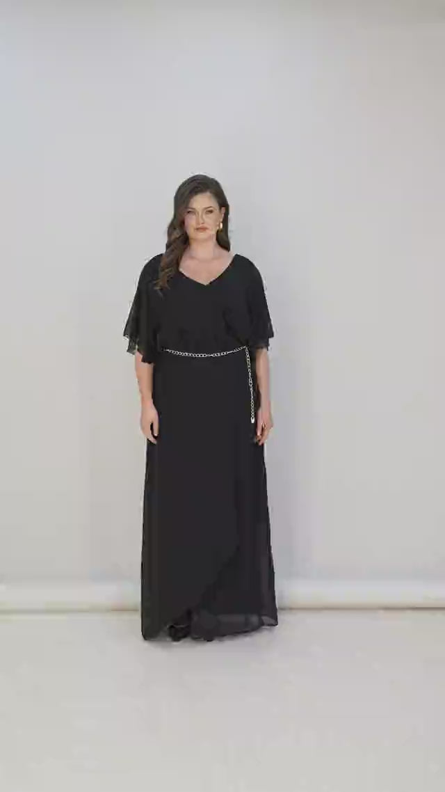 Crni šifonski kombinezon s lančić remenom – za punije žene